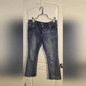 13/14 Maurices Indigo Boot Cut Leg Jeans (Short)